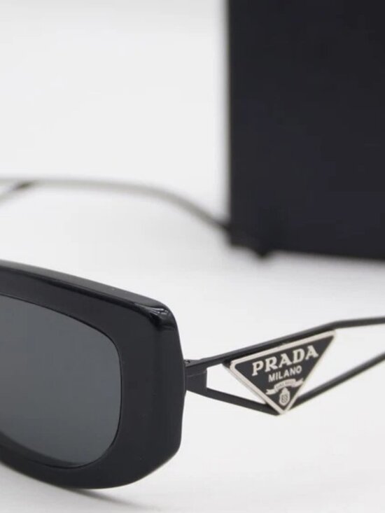 Prada Women\'s Dark Grey Lens Full Rim Rectangle Shape Sunglasses - 53-19-140 main image 12